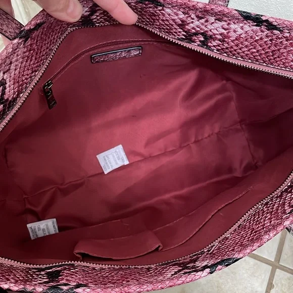 Badgley Mischka Tote with snake print - NWT! - Picture 6 of 12